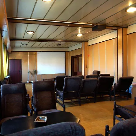 Garni 2* Lipótszentmiklós