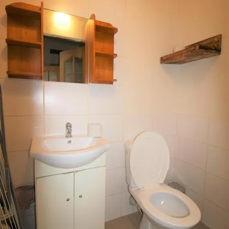 Garni 2* Lipótszentmiklós